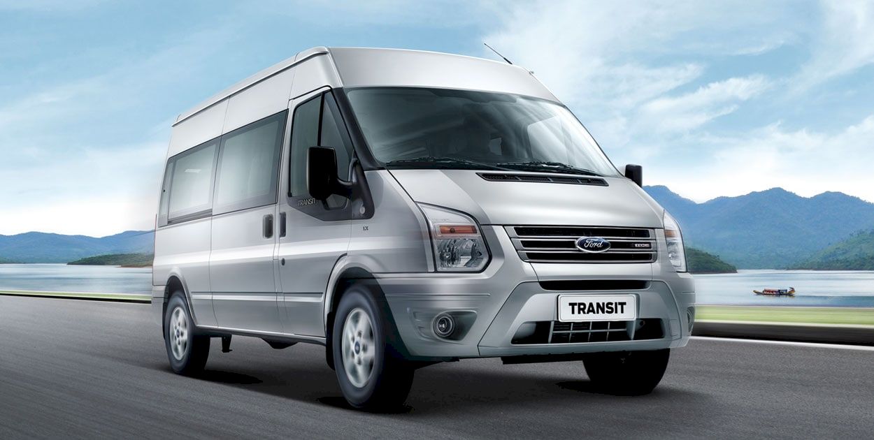 Ngoại thất ford transit