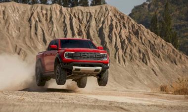Ford Ranger Raptor thế hệ mới ra mắt thiết kế hầm hố, động cơ khủng